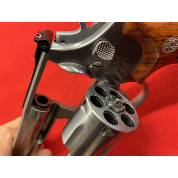 SFSP1159| Smith and Wesson 686 
