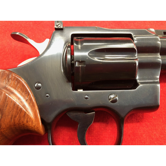 SFSP1135| COLT PYTHON 